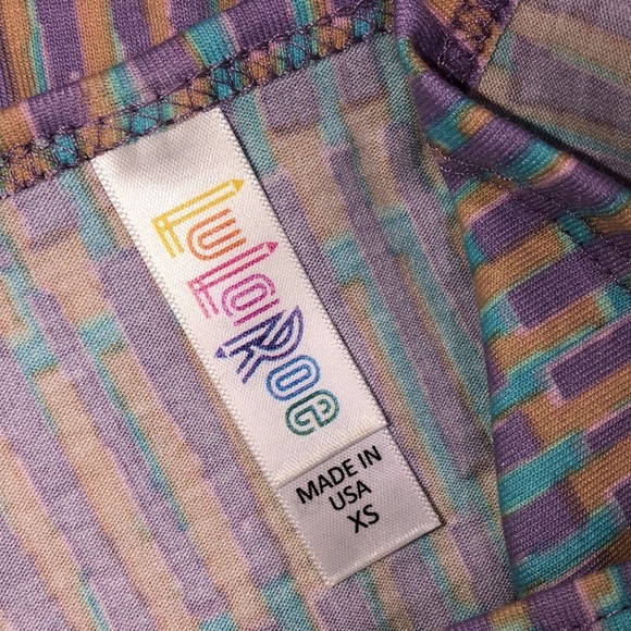 LULAROE size xsmall purple Irma top - Picture 4 of 6
